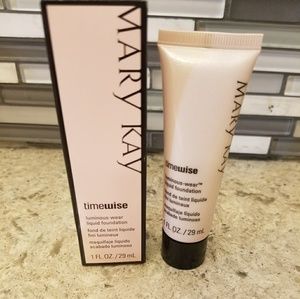Mary Kay timewise matte-wear liquid foundation